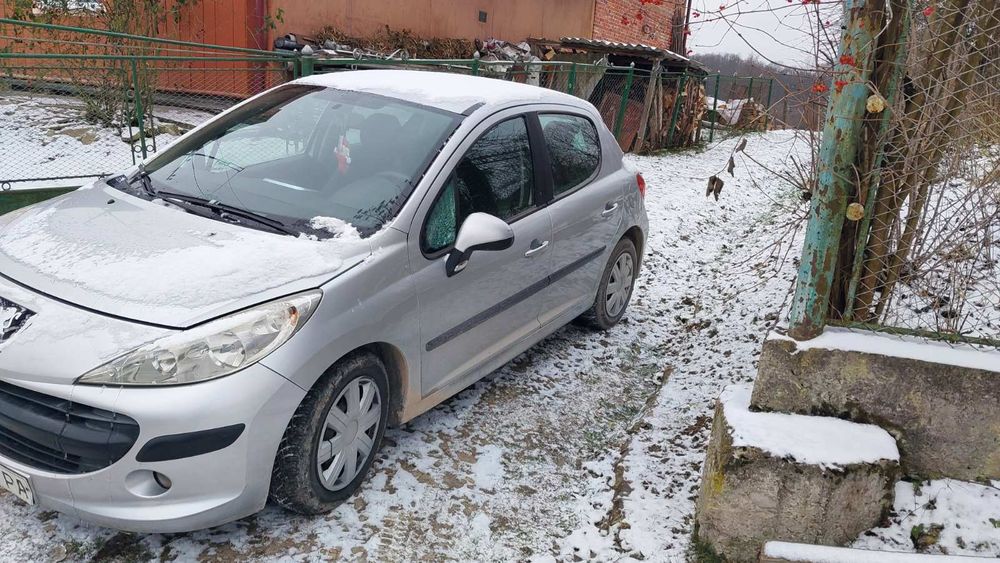 Продам Peugeot 207 1.4 газ бензин