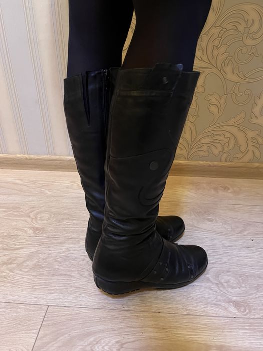 Зимние кожанные сапоги