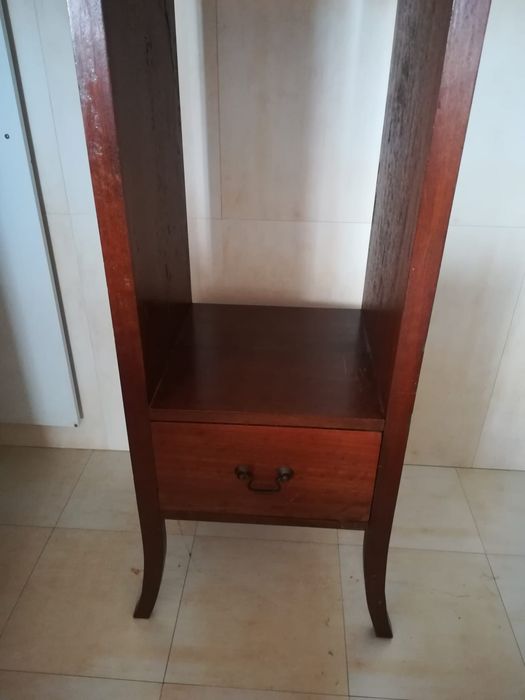 Estante madeira maciça