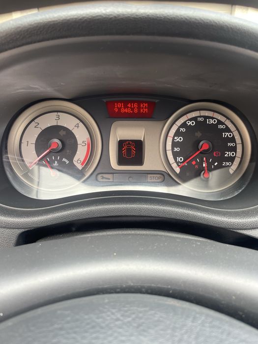 Renault Clio 3  1.5 Dci APENAS 101 000 KILOMETROS