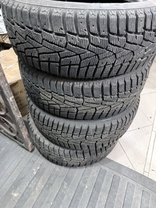 Зимняя резина Roadstone winguard 195/55 r15