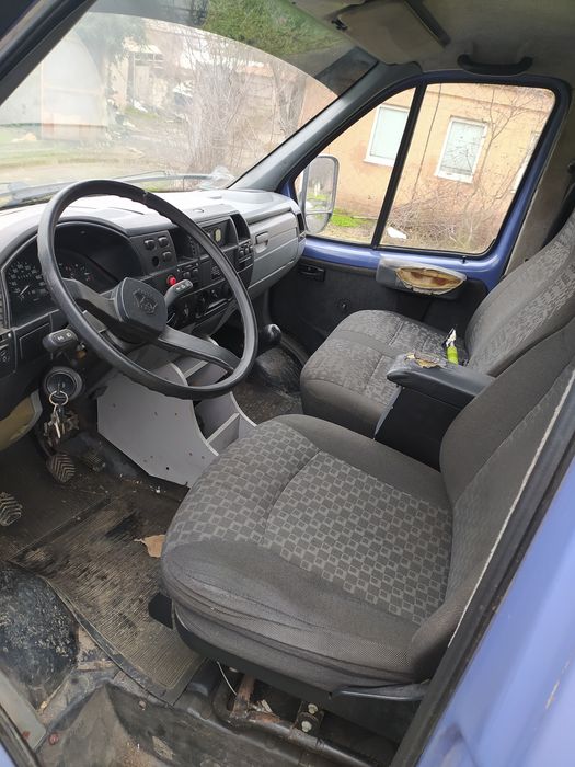 Продам газель дизель борт тент