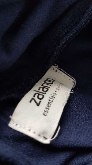 Zalando essentials maternity sukienka ciążowa golf