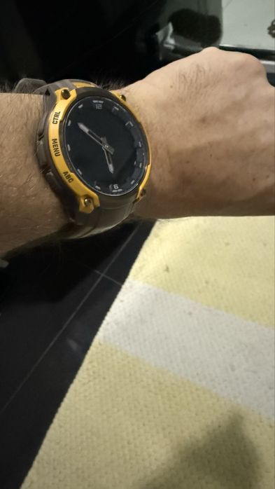 Garmin Instinct Crossover AMOLED – Híbrido Analógico + Digital