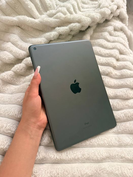 ХОРОШИЙ СТАН iPad 7 32gb
