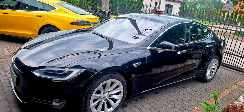 Tesla Model S Wersja Europejska (Szwajcaria) AWD