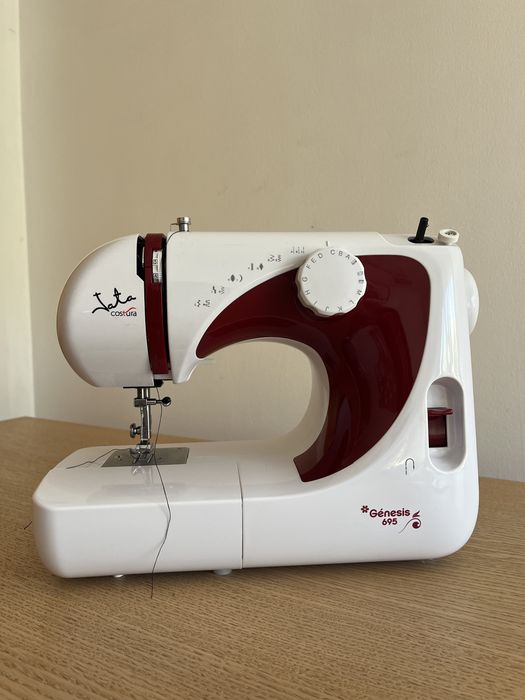 Maquina de Costura JATA Genesis 695 (13 pontos)