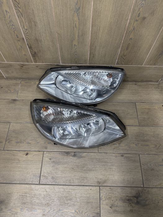Фари Renault Scenic 2 2003-2005рік