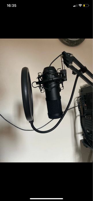 Microfone preto Ksom c/ caixa