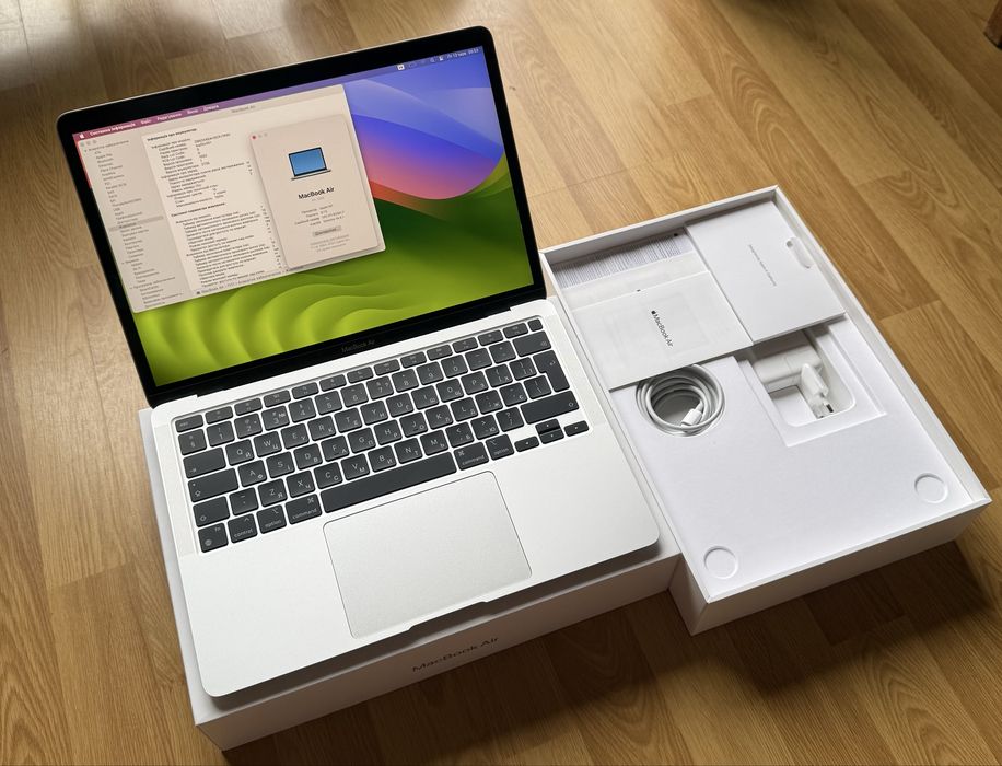Macbook air 13 m1 8/256  (100% 15 циклів батарея)