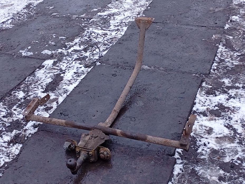 Фаркоп з машини Москвич