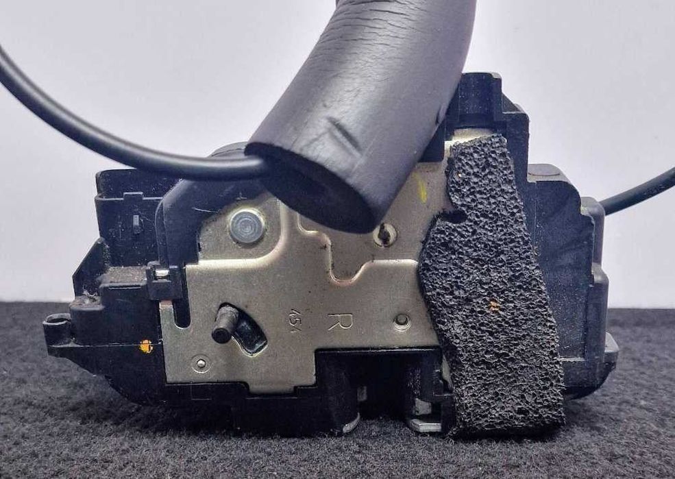 Fechadura / Fecho Porta Trás Direito 825029240R - RENAULT MEGANE III Grandtour