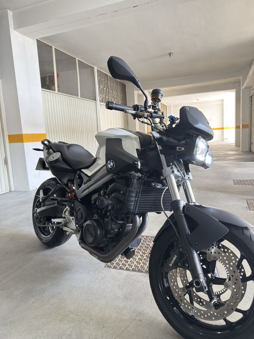BMW F800R | 2010 | 23254 km | Revisão feita | Pneus novos
