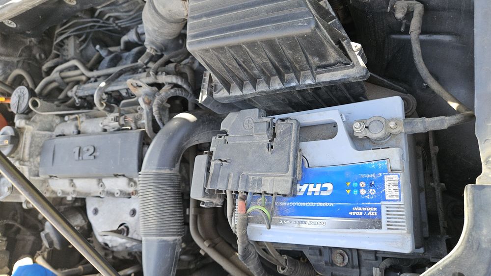 Volkswagen Polo 2010, 1,2 бензин