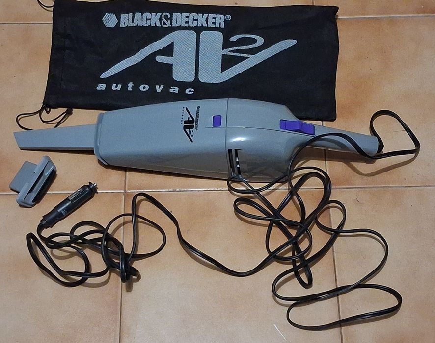 Aspirador de carro Black & Decker - novo