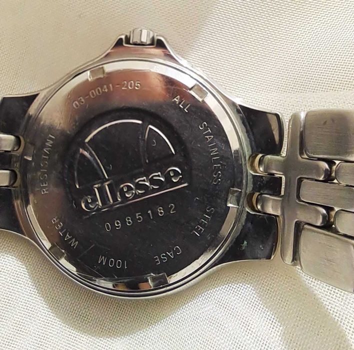 Наручные часы ELLESSE