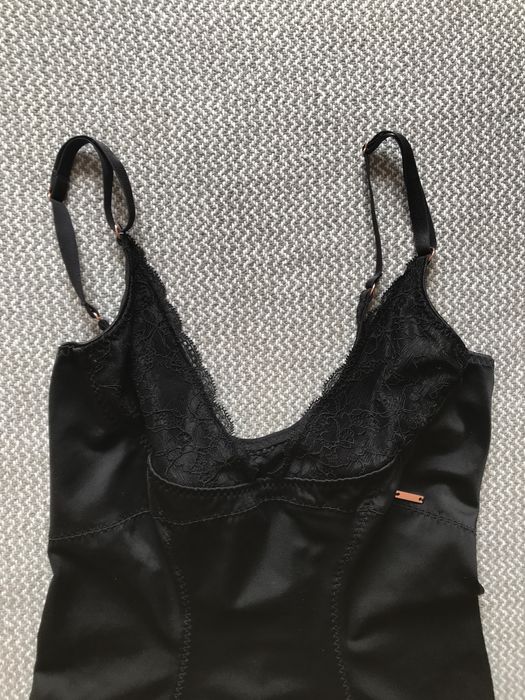 Корегуюча білизна S комбинация коригувальна комбінація сорочка майка