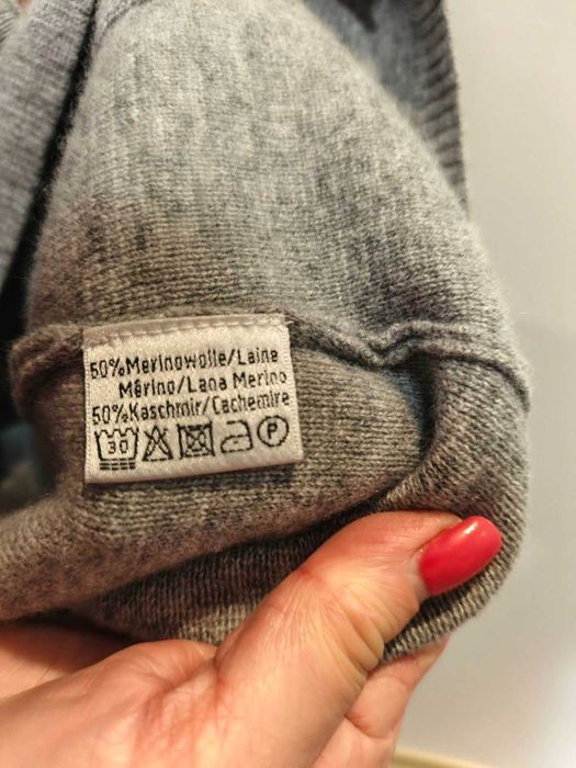 Продам кофточку 50% кашемір, 50%вовна  мариноса
