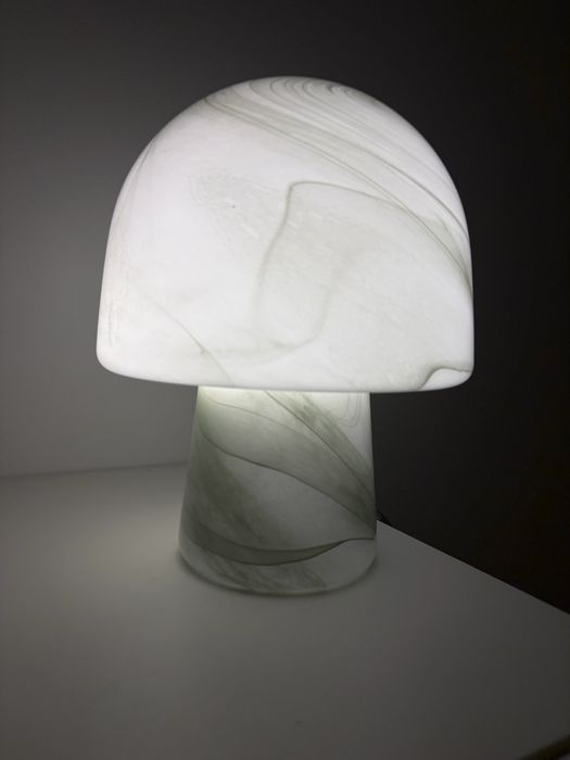 Lampa stołowa szklana