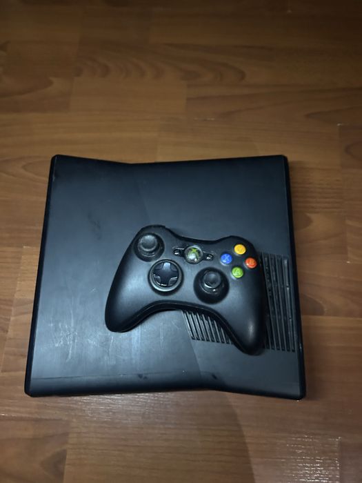 Продам Xbox 360s