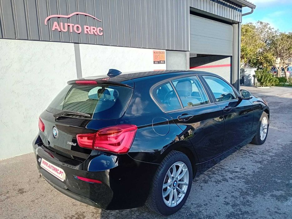 BMW 116 D c/auto ( pequeno sinistro )