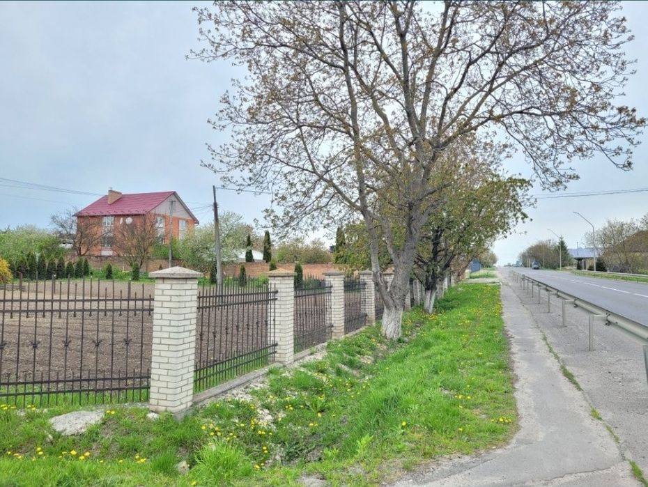 Липинський масив!Об'їзна! Північний ринок поруч! 2п,185м,11сот! 175000