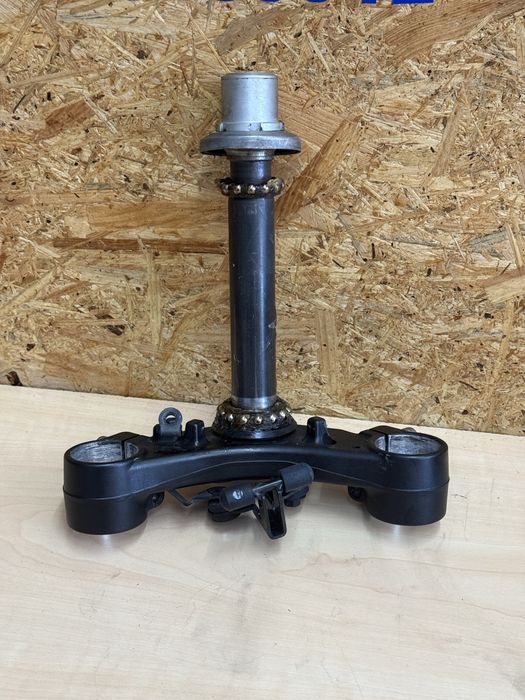 Mesa T Suspensão MT 07