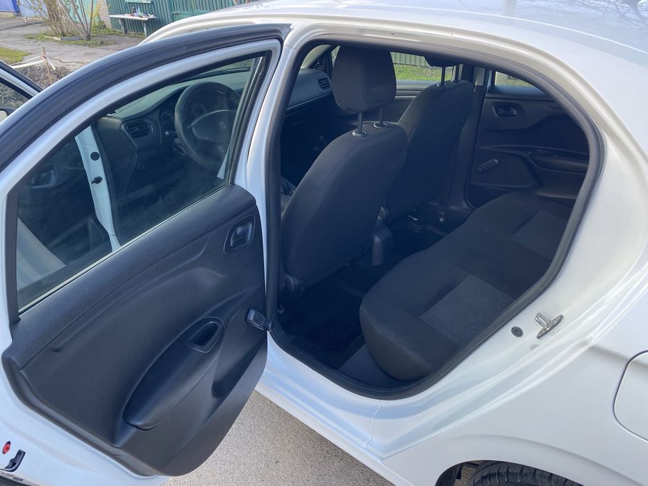 Продам Peugeot 301 2014