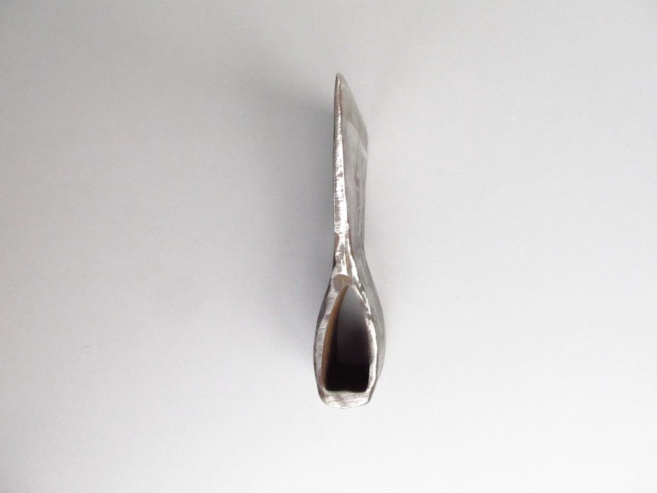 Топор кованый, закаленный, острый