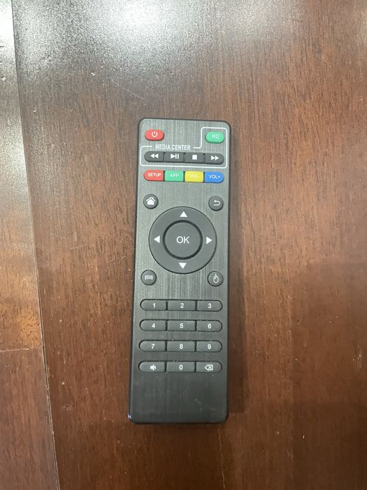 Android TV  box + consola jogos retro