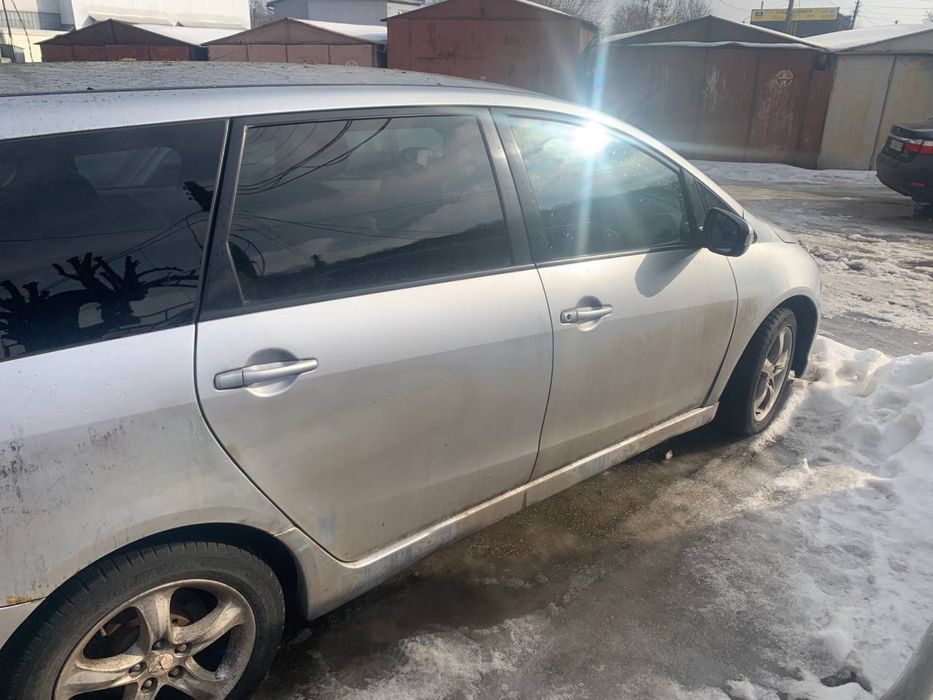 Mitsubishi Grandis 2.0 tdi механика 7 мест дизель