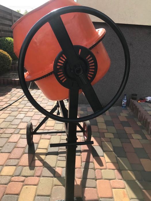 Бетономішалка в хорошому стані