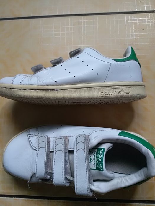 Кроссовки Adidas