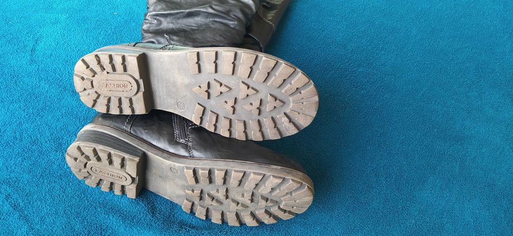 Kozaki czarne damskie, 39