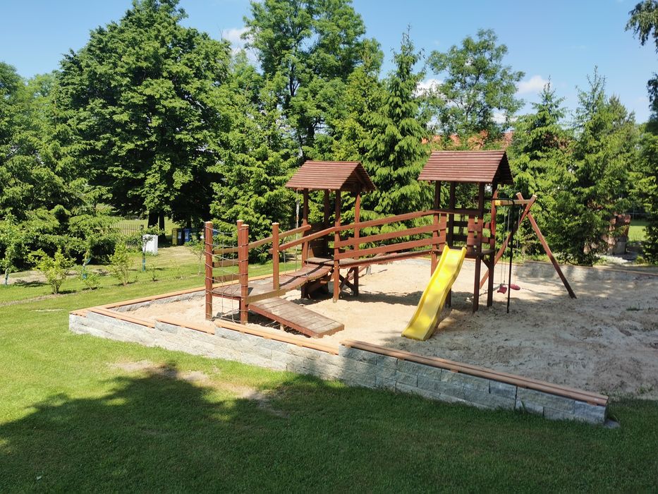 Domek Dom na Mazurach nad jeziorem nad lasem cisza spokój balia