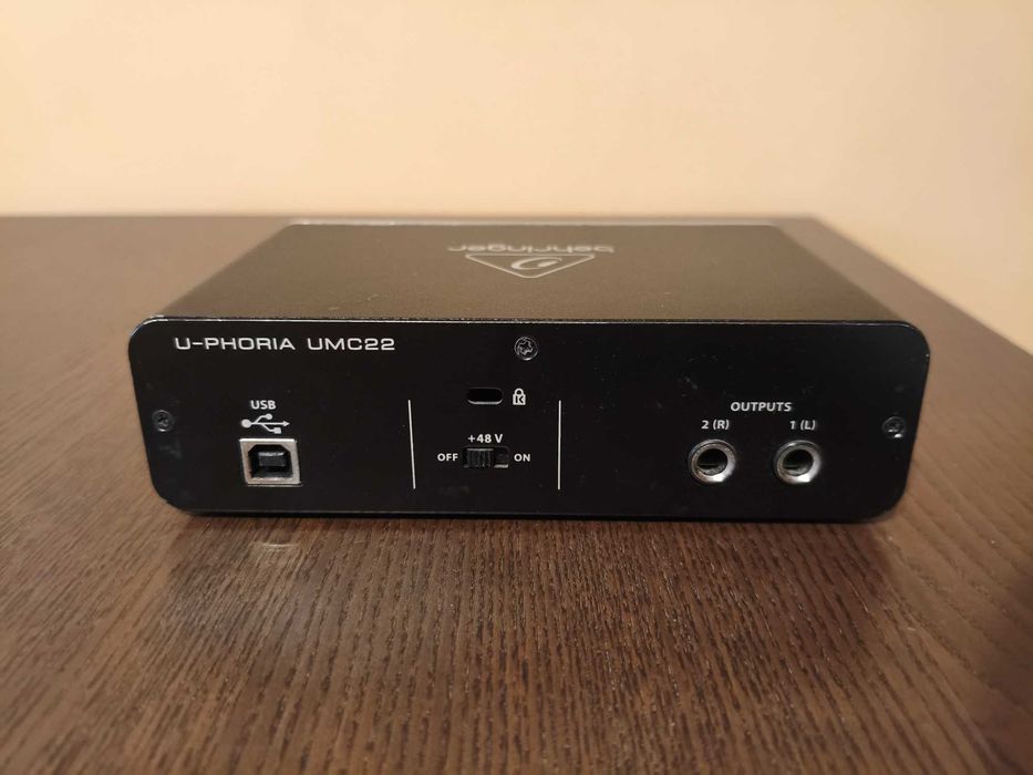 Interfejs Behringer U-phoria UMC22