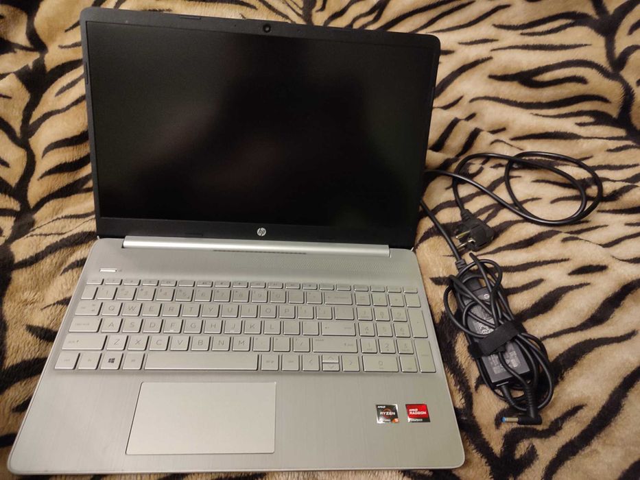 Ноутбук HP 15s-eq2202nw