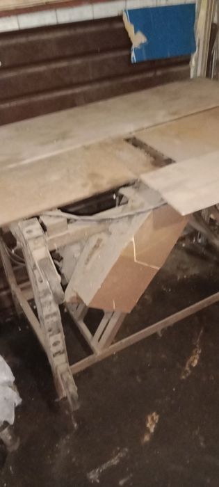 Продам станок деревообрабатывающий