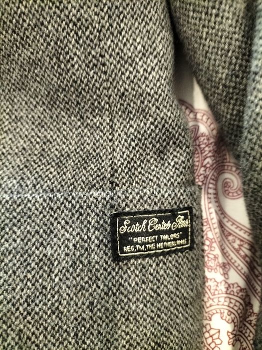 Casaco marca Scotch, dupla face