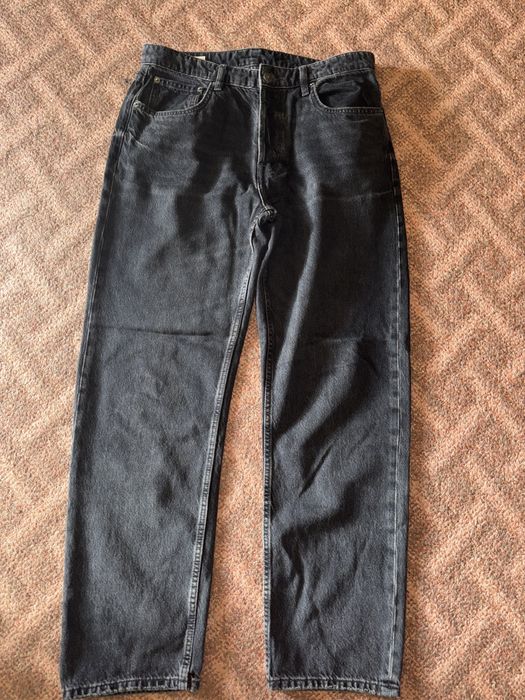 Джинси від бренду Zara