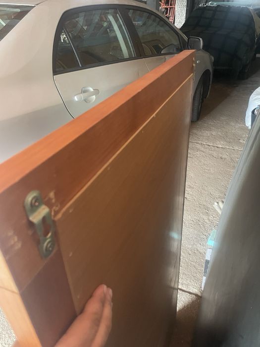 Eselho com moldura em madeira