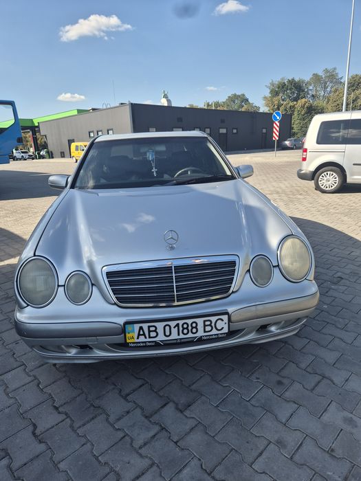 Мерседес 210 1998р