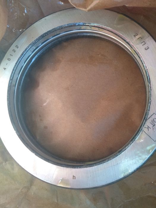 Подшипник  4-8122. 5-8216 2гпз