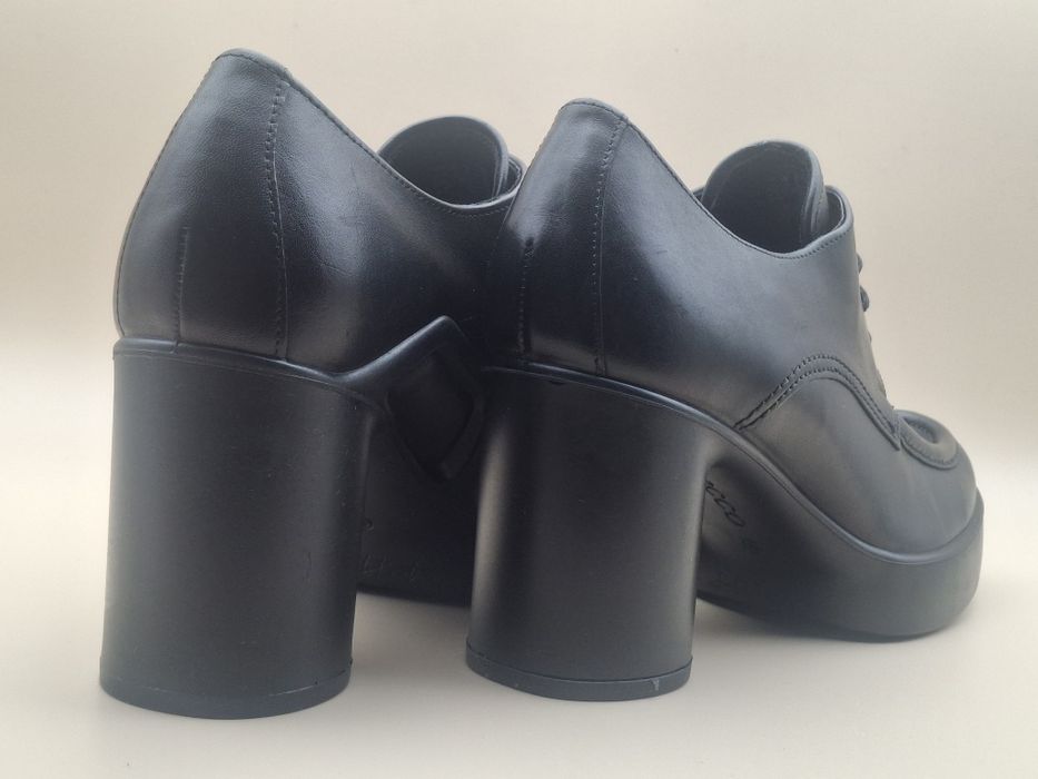 Туфлі ECCO Shape Sculpted Motion  55 Нові 42р.