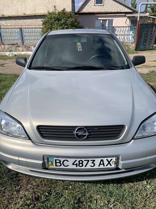 Автомобіль Опель Астра