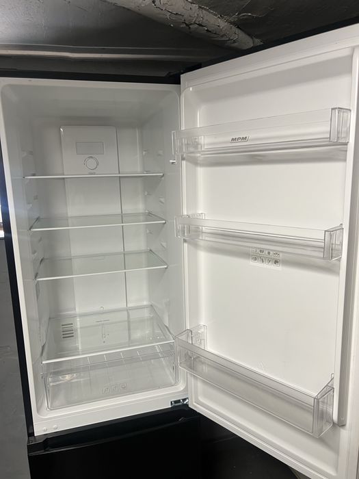 Lodówka Czarna MPM 180Cm No Frost