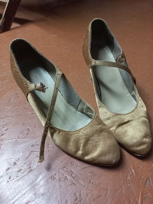 Бальні туфлі для дівчат стандарт