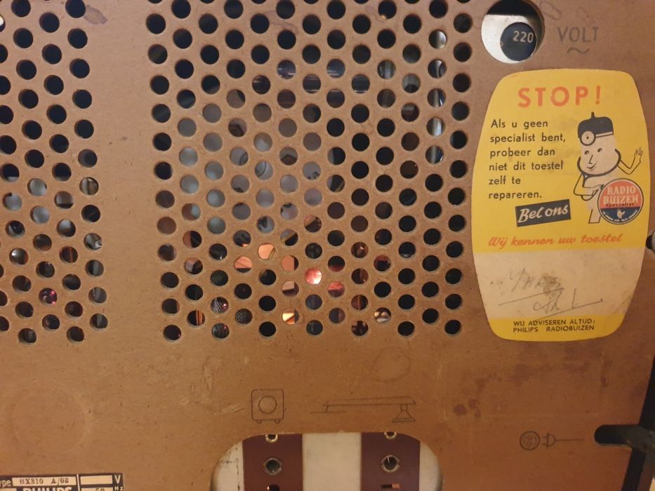 Ламповый приемник  FHILIPS