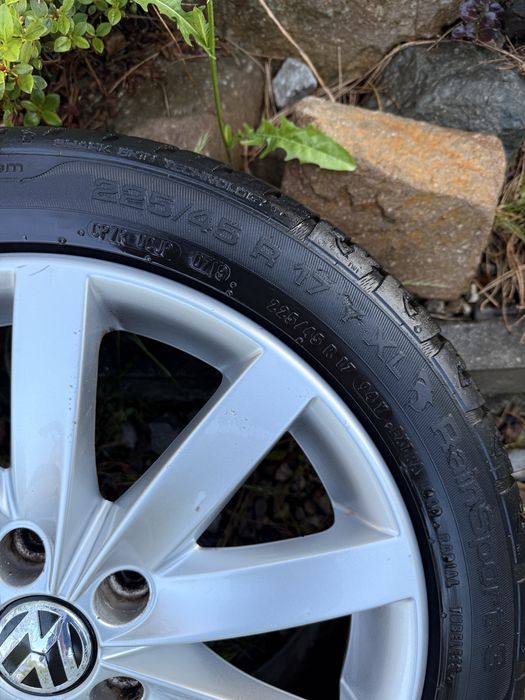 4x  Alufelgi VW 17” 5x112 5K0601025F + opony 225/45 R17 Golf V VI Passat B6