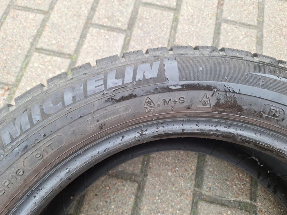 Opony 16 205/55 zimowe Michelin